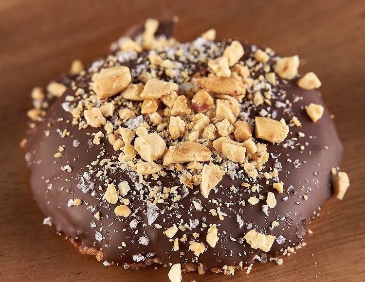 Peanut Butter Cookies in choclate dip