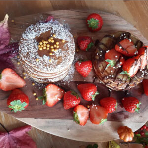 pancakes with fruits